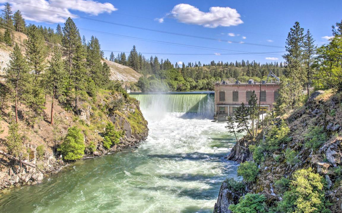 Photo of Others in Nine Mile Falls