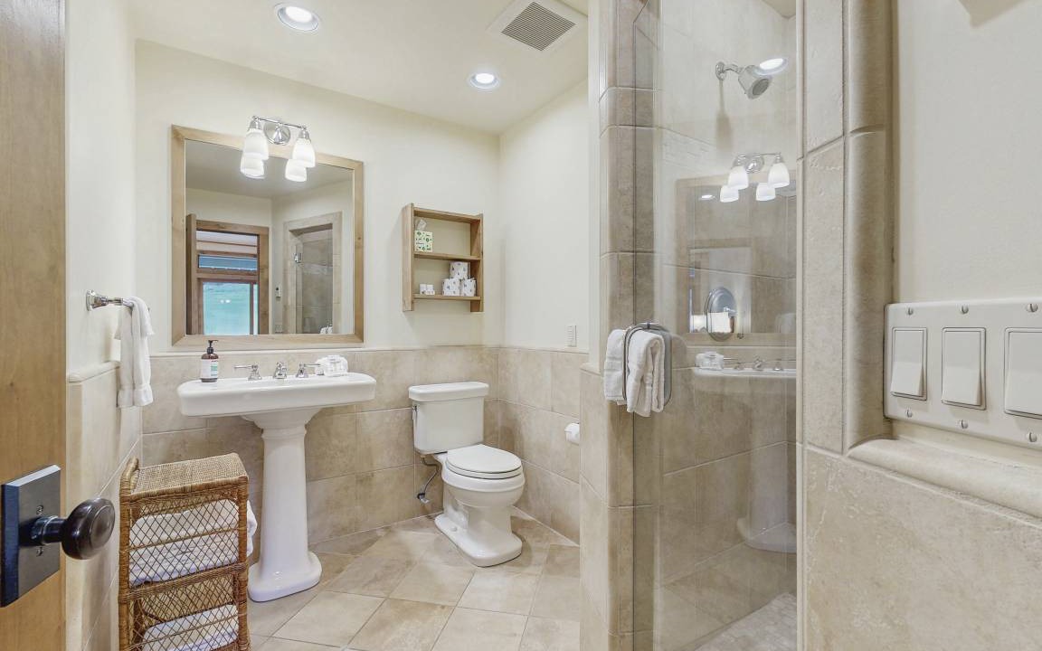 Photo of Bathroom in Elkhorn Village