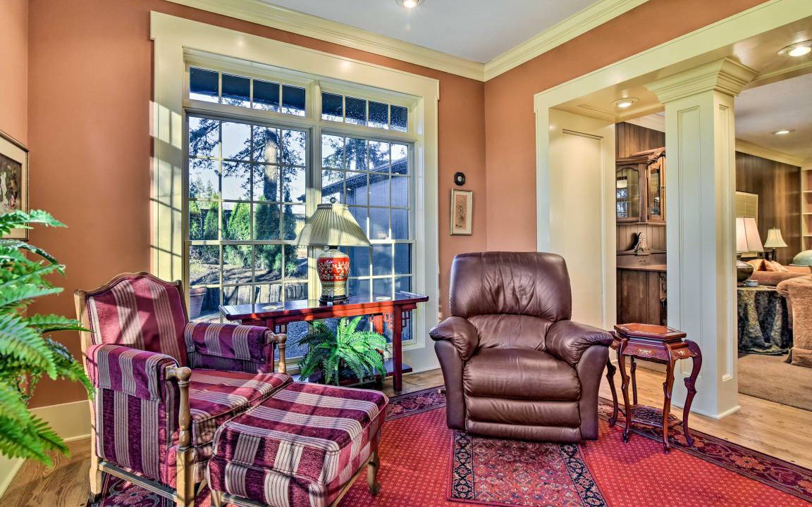 Photo of Livingroom in Hillsboro