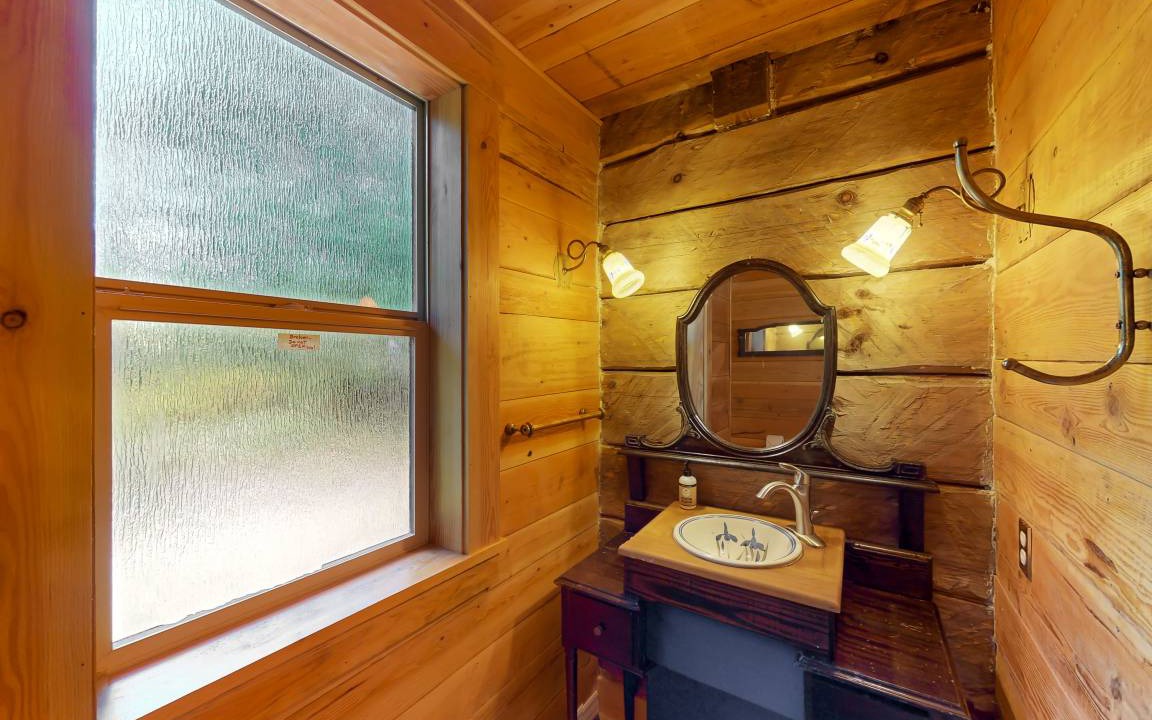 Photo of Bathroom in Clinton