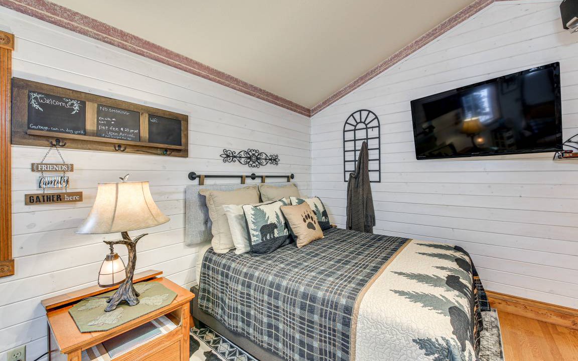 Photo of Bedroom in Libby