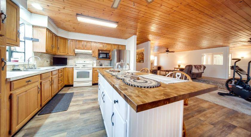 Photo of Kitchen in North Jackson