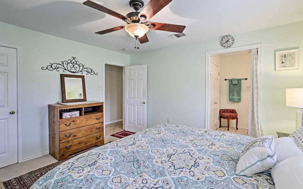 Photo of Bedroom in McQueeney