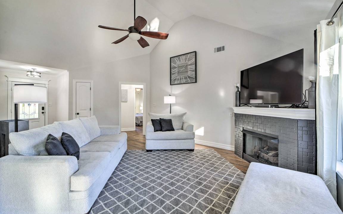 Photo of Livingroom in Claremore