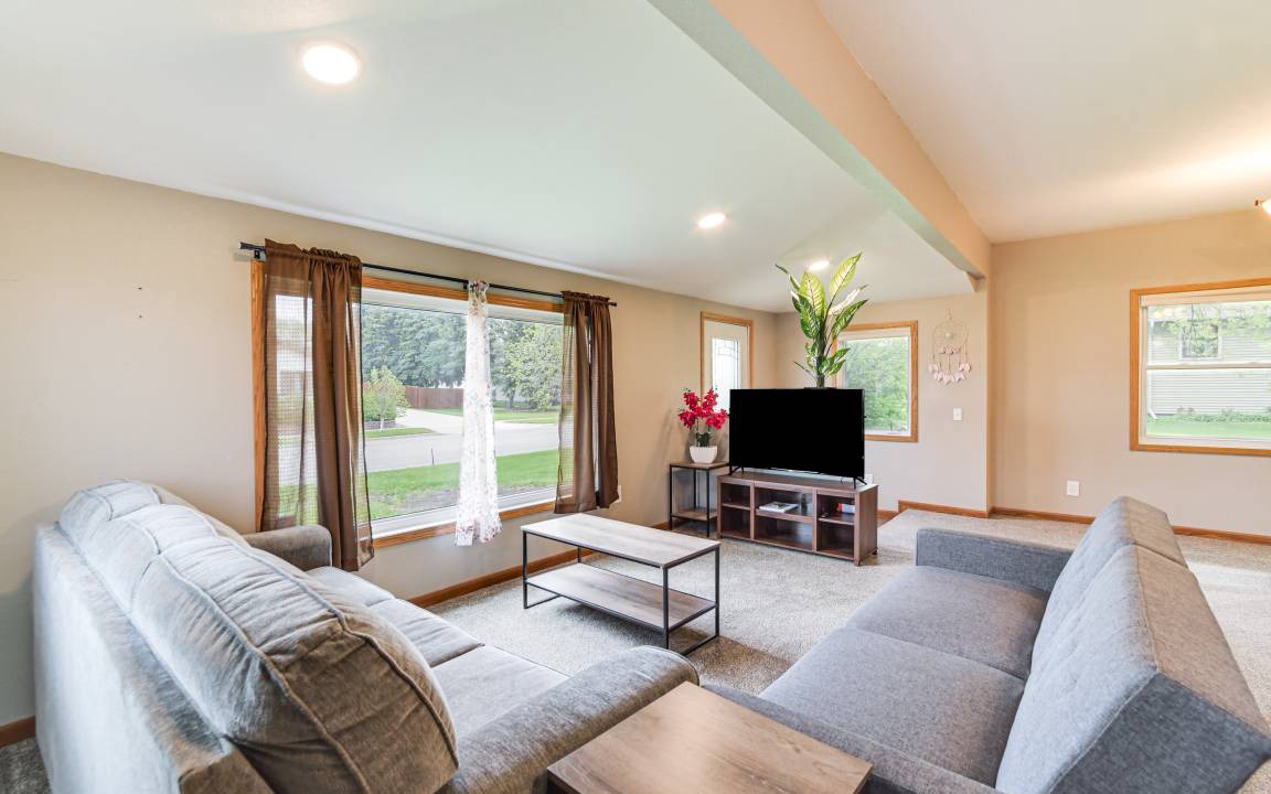 Photo of Livingroom in Devils Lake