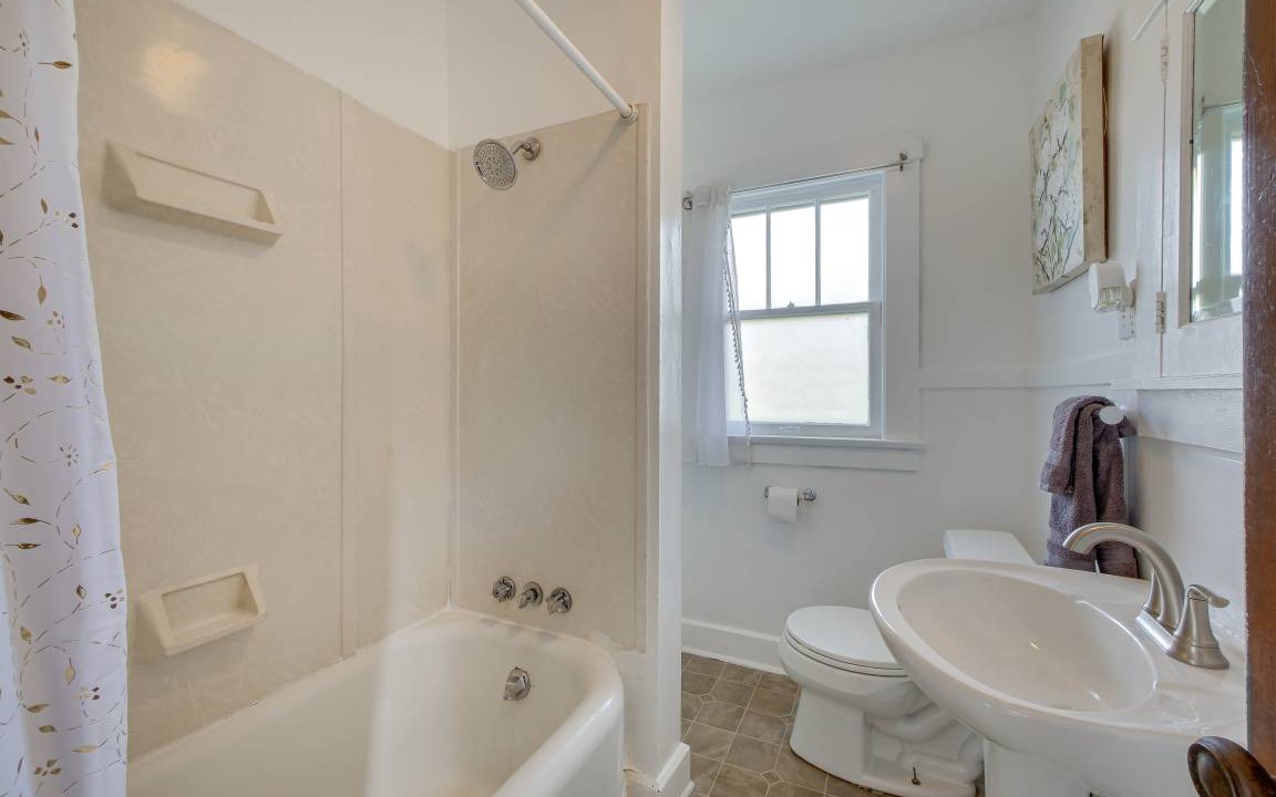 Photo of Bathroom in Boardman