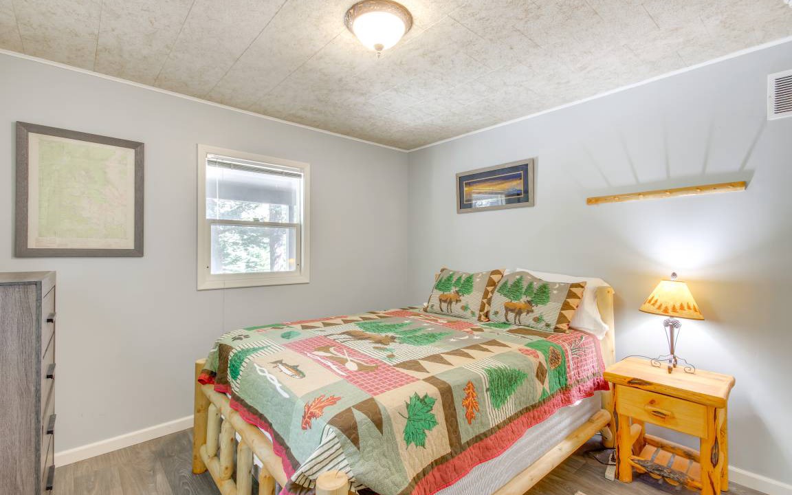 Photo of Bedroom in McLeod