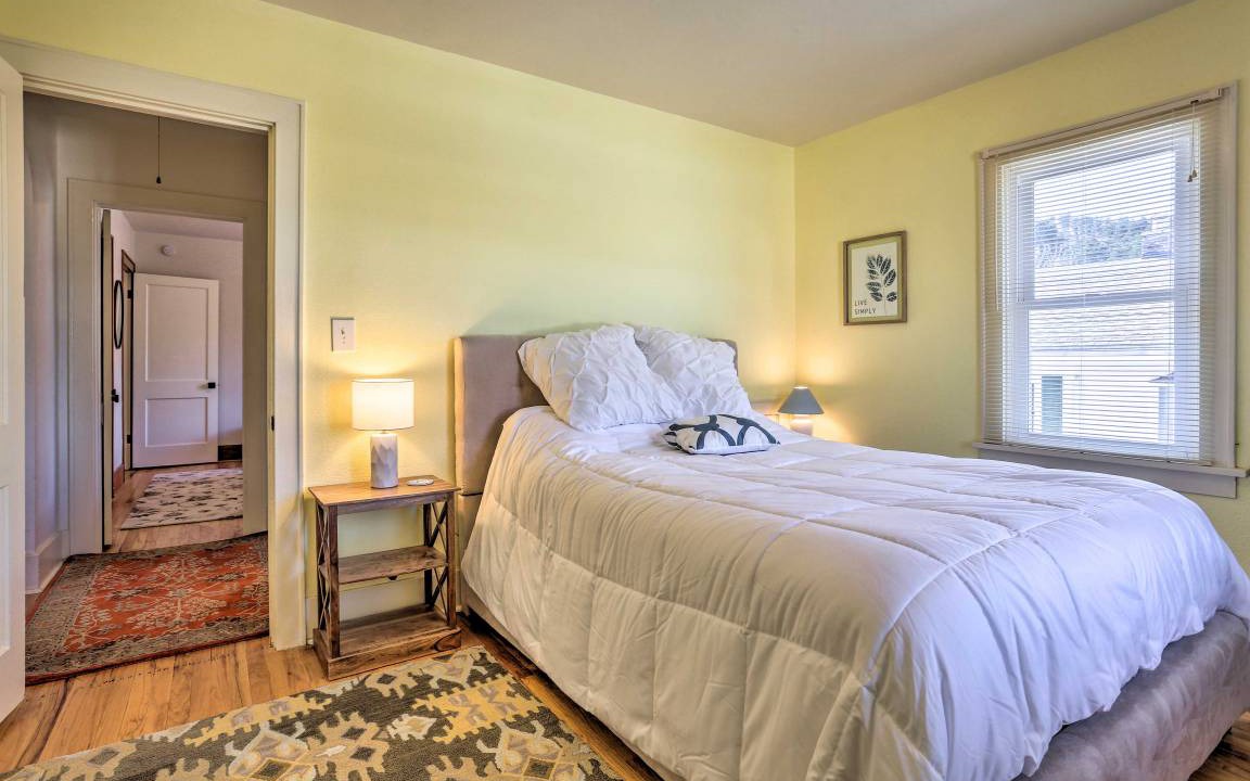 Photo of Bedroom in Deadwood