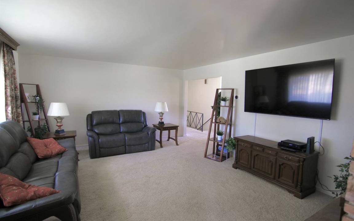 Photo of Livingroom in Monticello