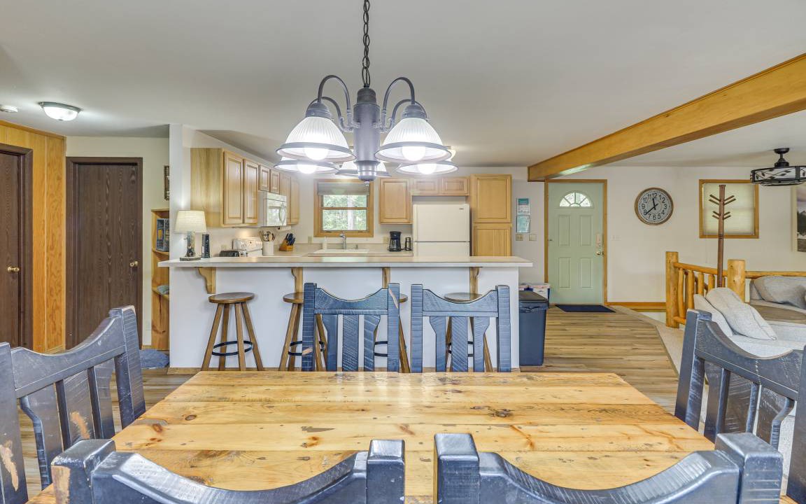 Photo of Kitchen in West Glacier
