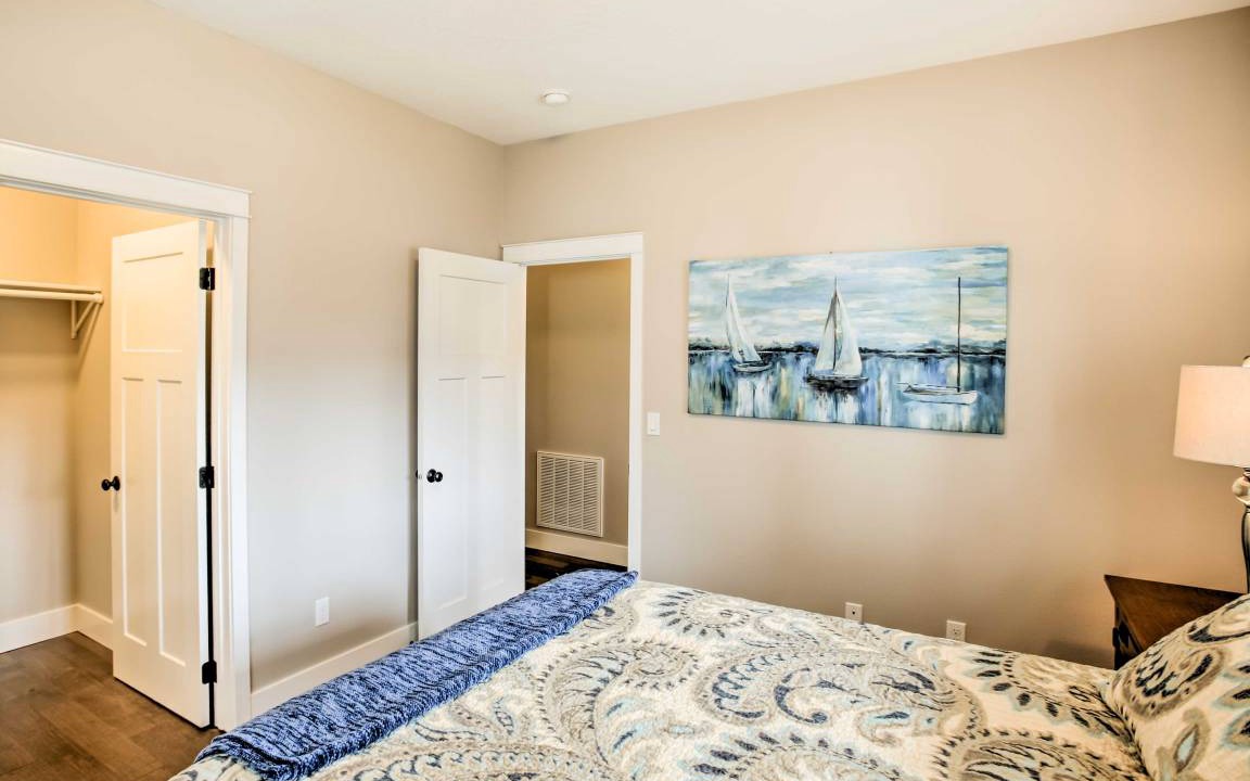 Photo of Bedroom in Garden District