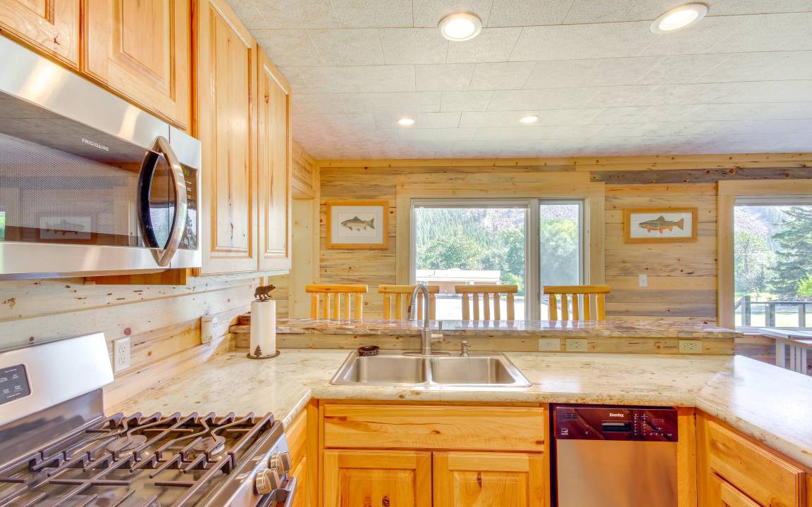 Photo of Kitchen in McLeod