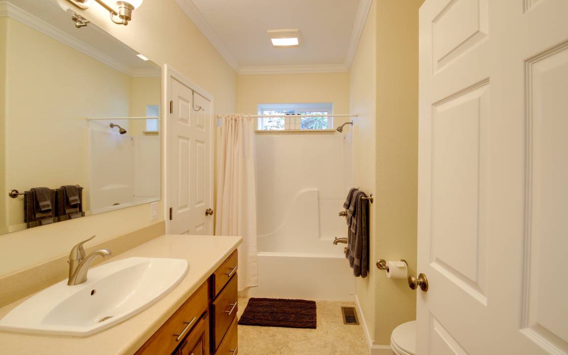 Photo of Bathroom in Thompson Falls