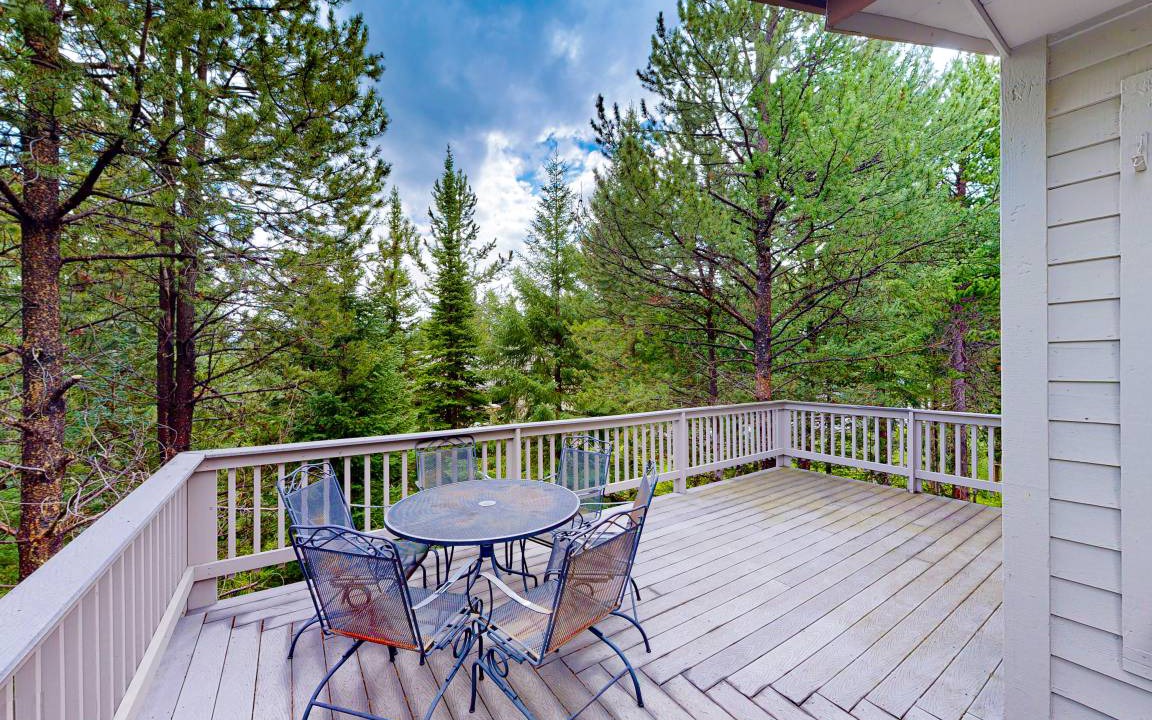 Photo of Patio Balcony in Big Sky