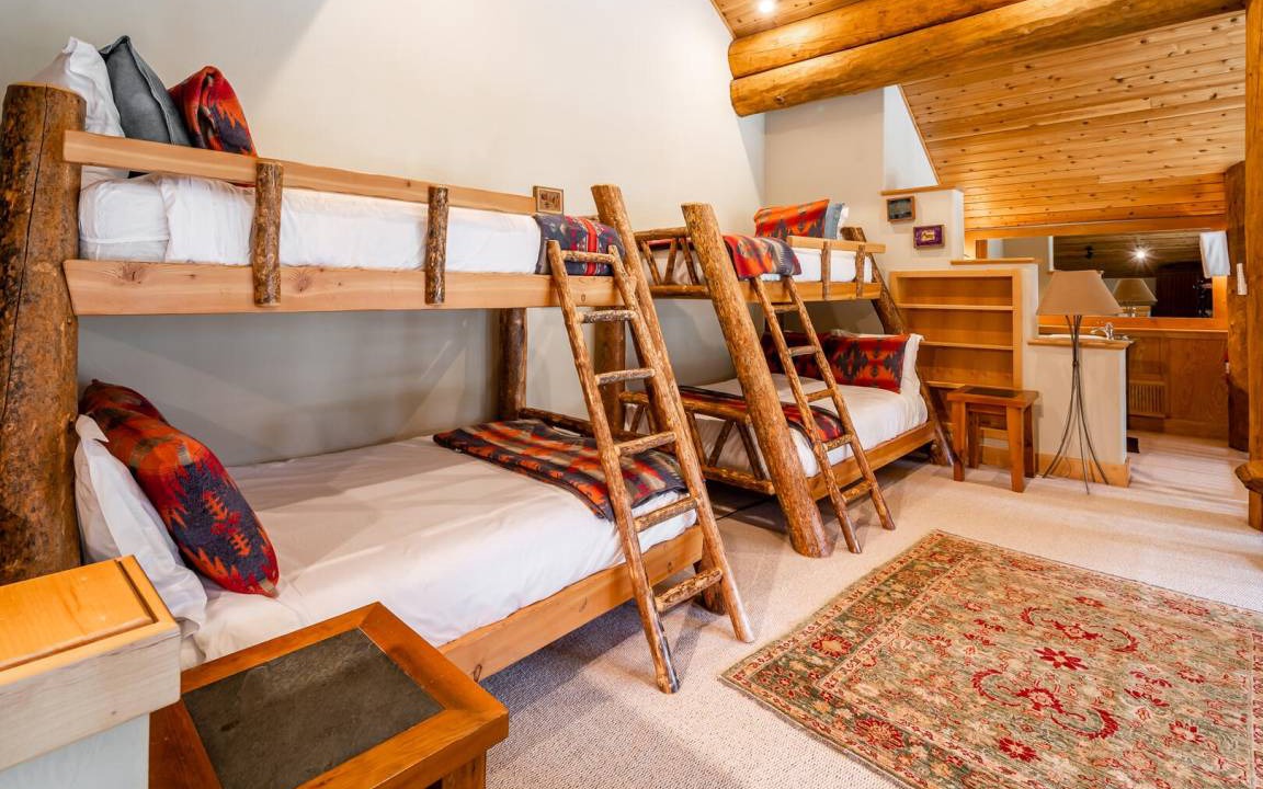 Photo of Bedroom in Saddle Ridge