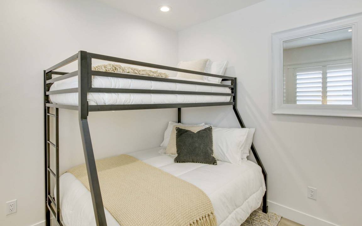 Photo of Bedroom in Perry