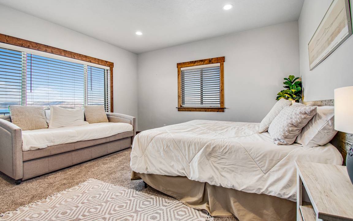 Photo of Bedroom in Sweetwater