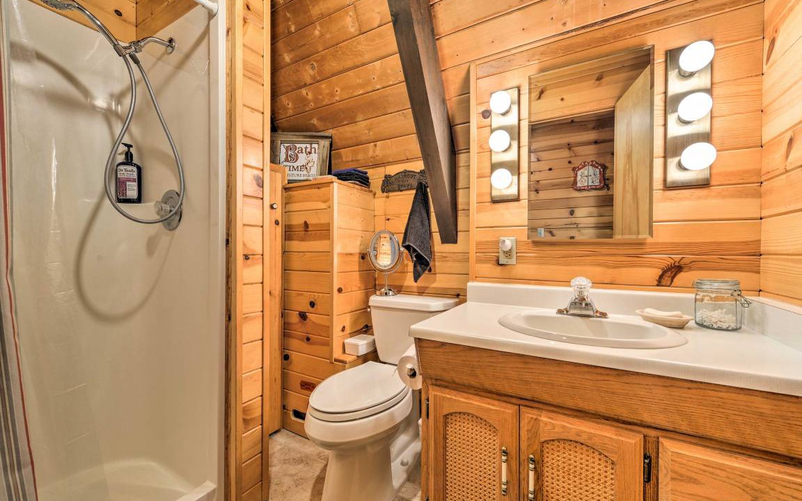 Photo of Bathroom in Irwin