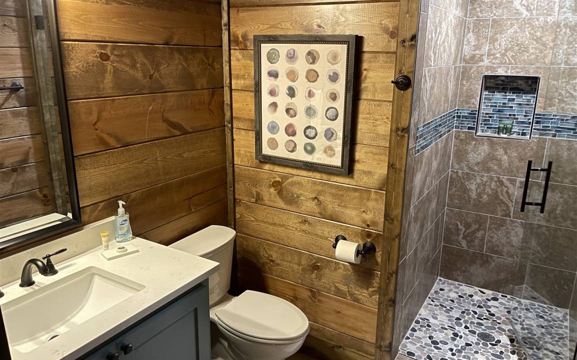 Photo of Bathroom in Hochatown
