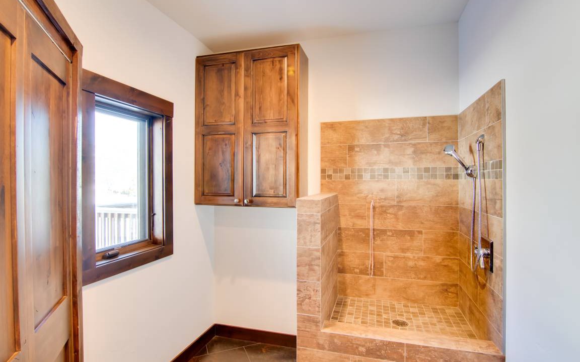 Photo of Bathroom in Big Sky