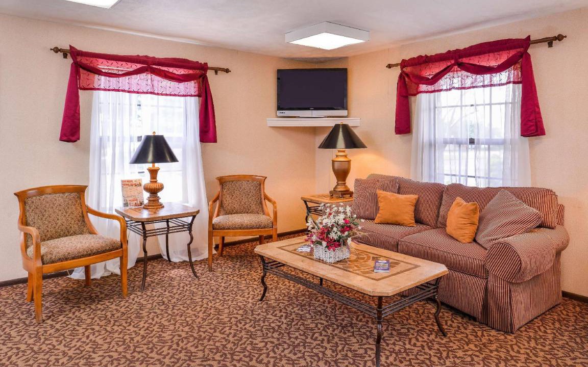 Photo of Livingroom in Alliance