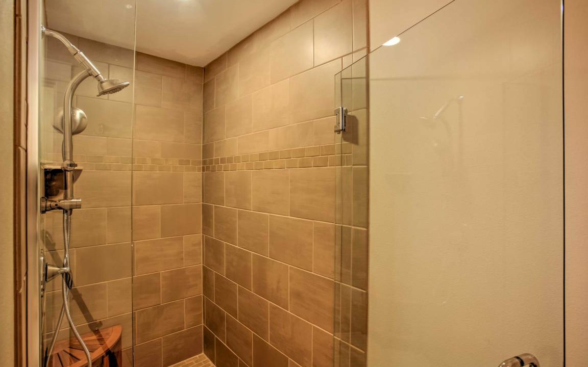 Photo of Bathroom in Garden District