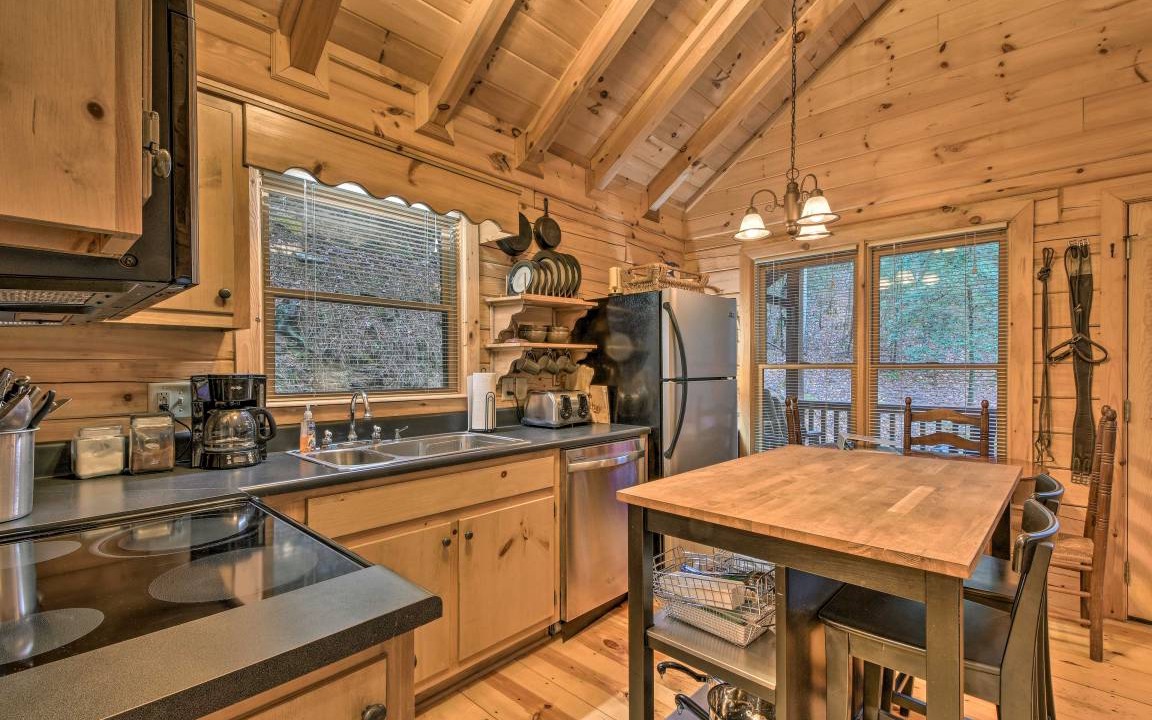 Photo of Kitchen in Cherry Log