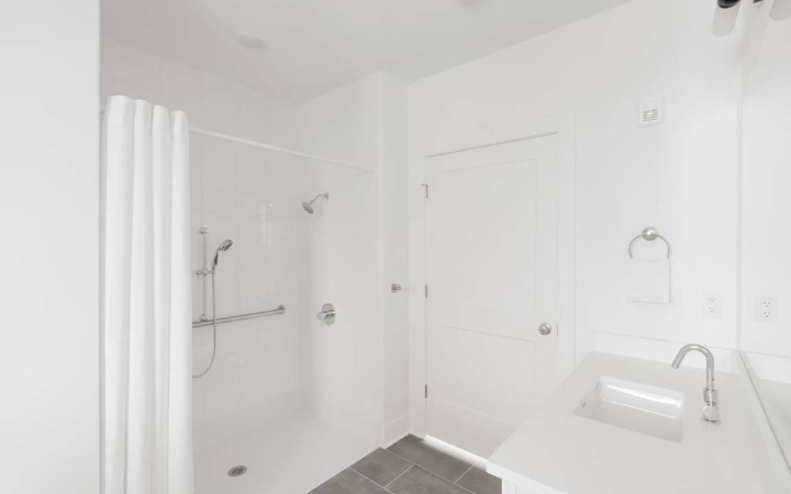 Photo of Bathroom in Music Row