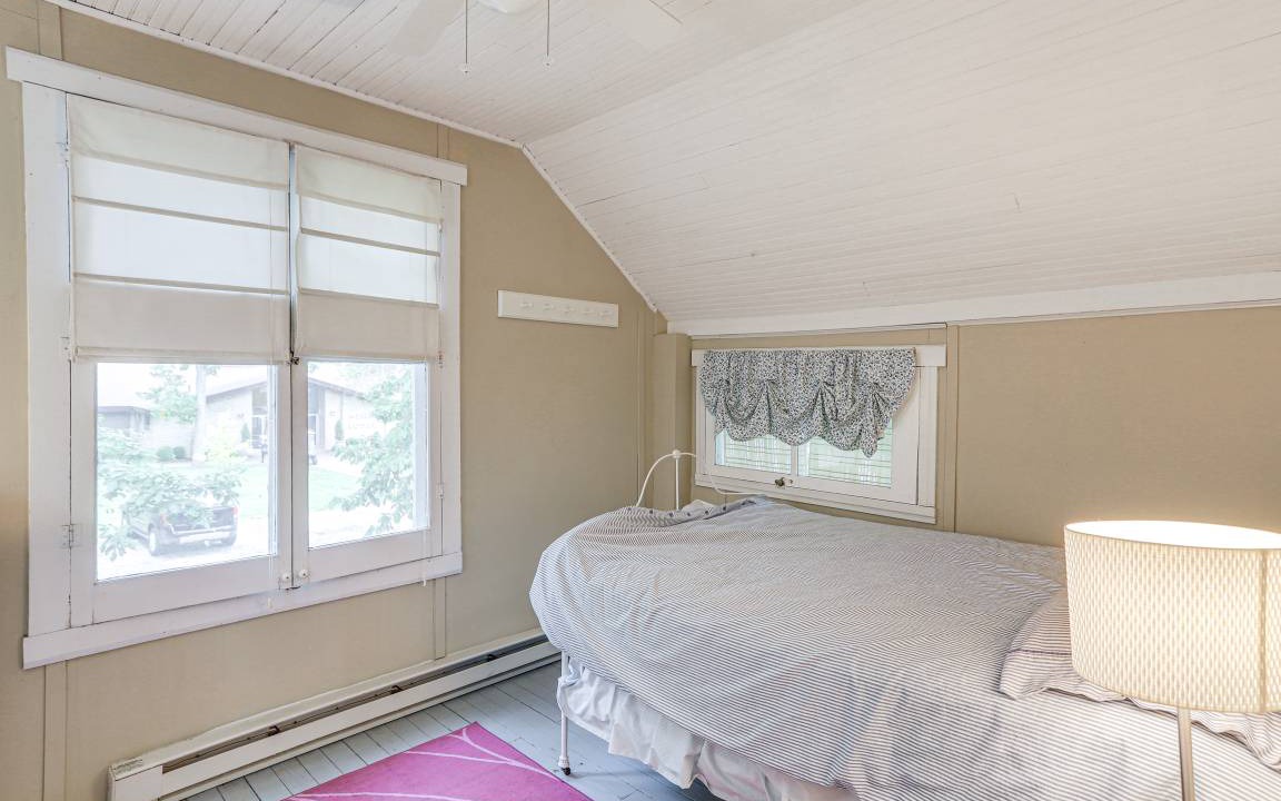 Photo of Bedroom in Lakeside