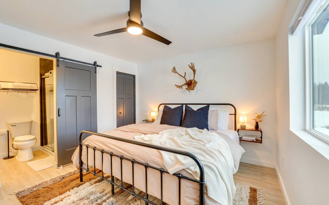 Photo of Bedroom in Fir Grove Estates