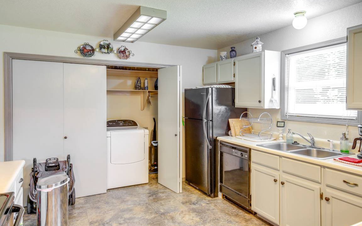 Photo of Kitchen in River Road