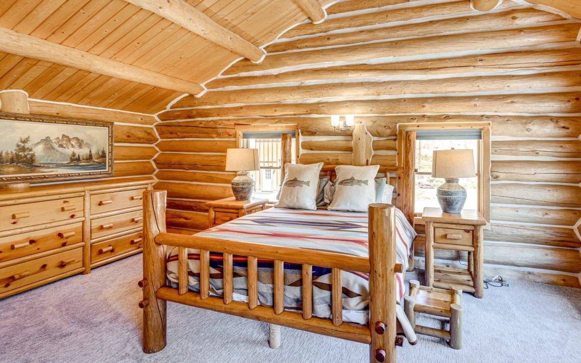 Photo of Bedroom in Custer County