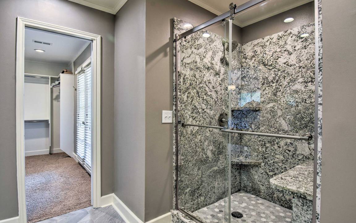 Photo of Bathroom in Piney