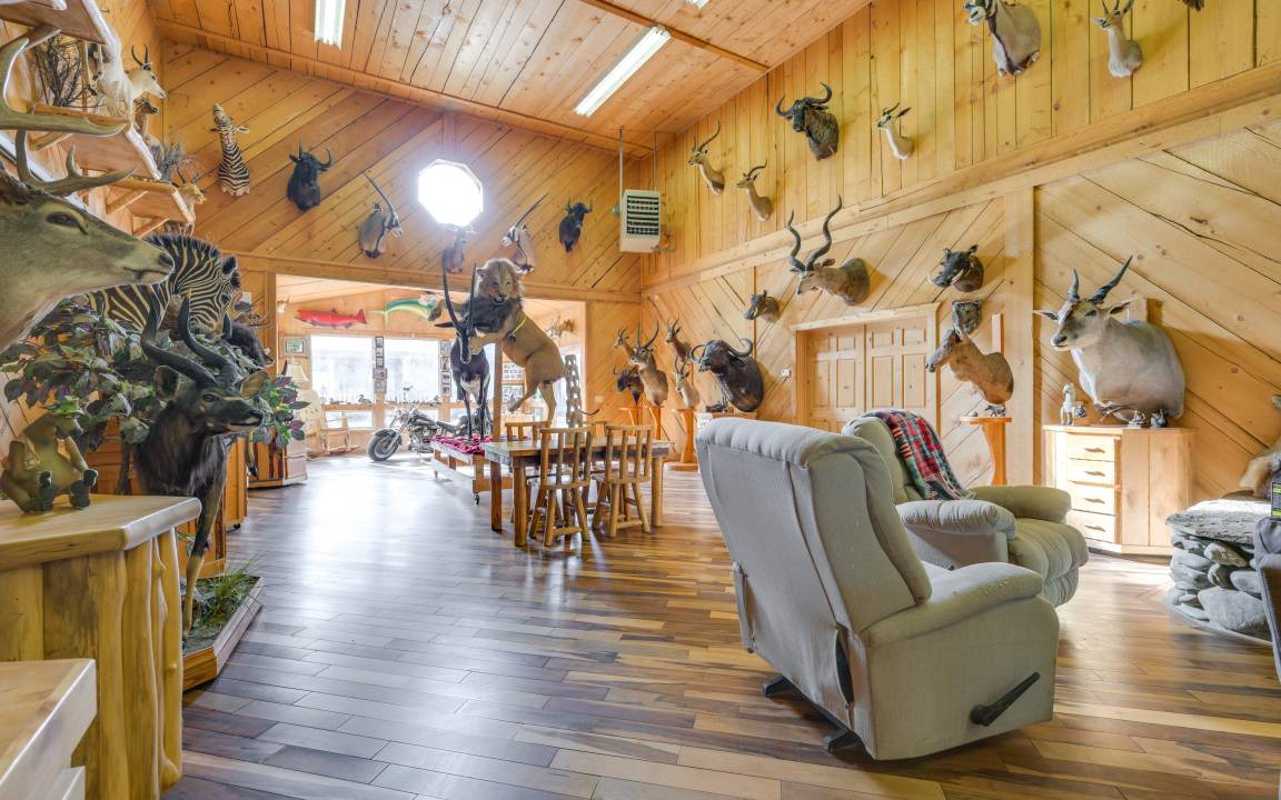 Photo of Livingroom in Salmon