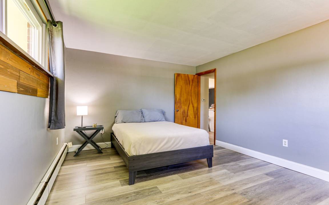 Photo of Bedroom in Lakeview
