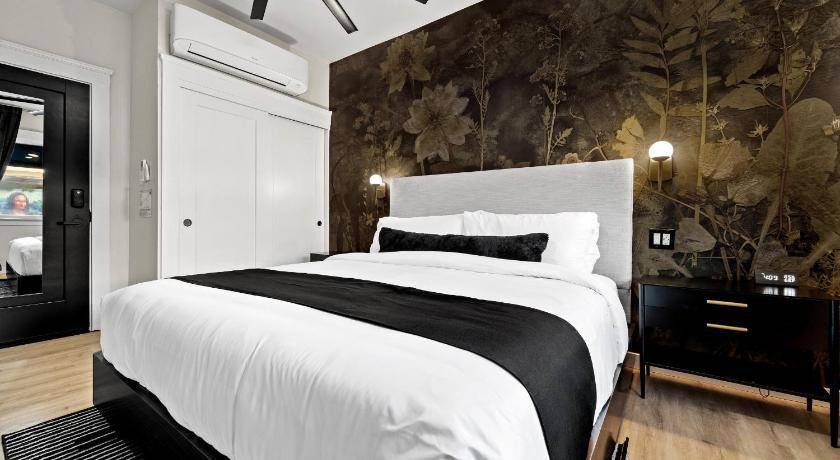 Photo of Bedroom in Little Italy