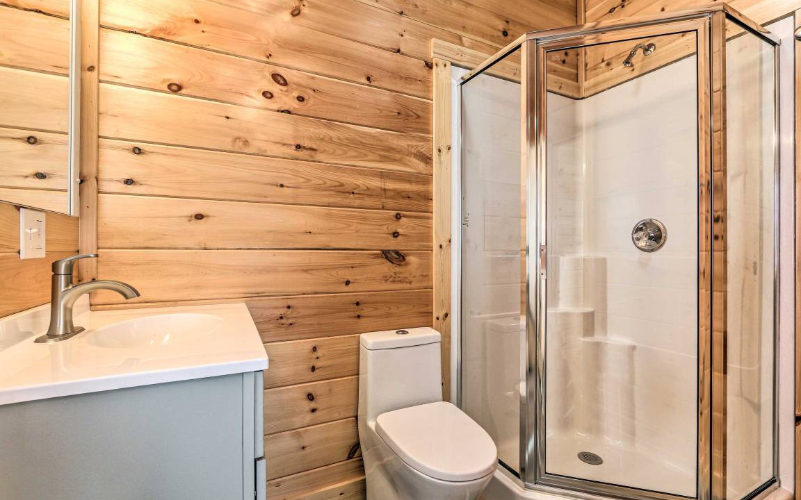 Photo of Bathroom in Laurelville