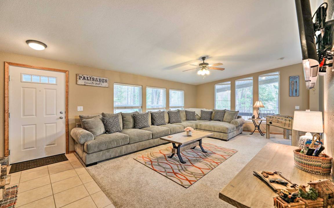 Photo of Livingroom in Irwin
