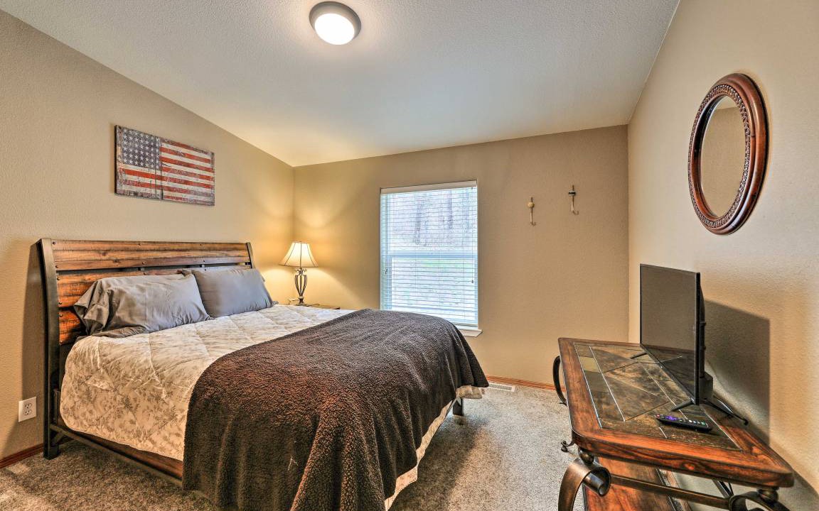 Photo of Bedroom in Irwin