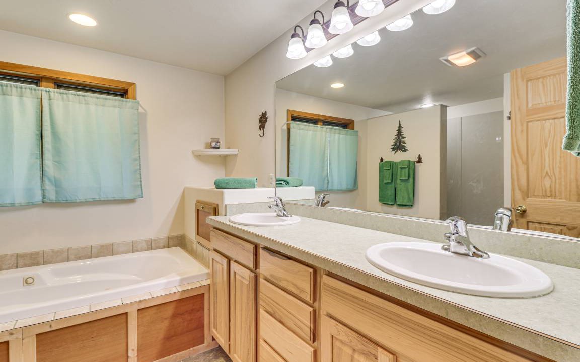 Photo of Bathroom in West Glacier