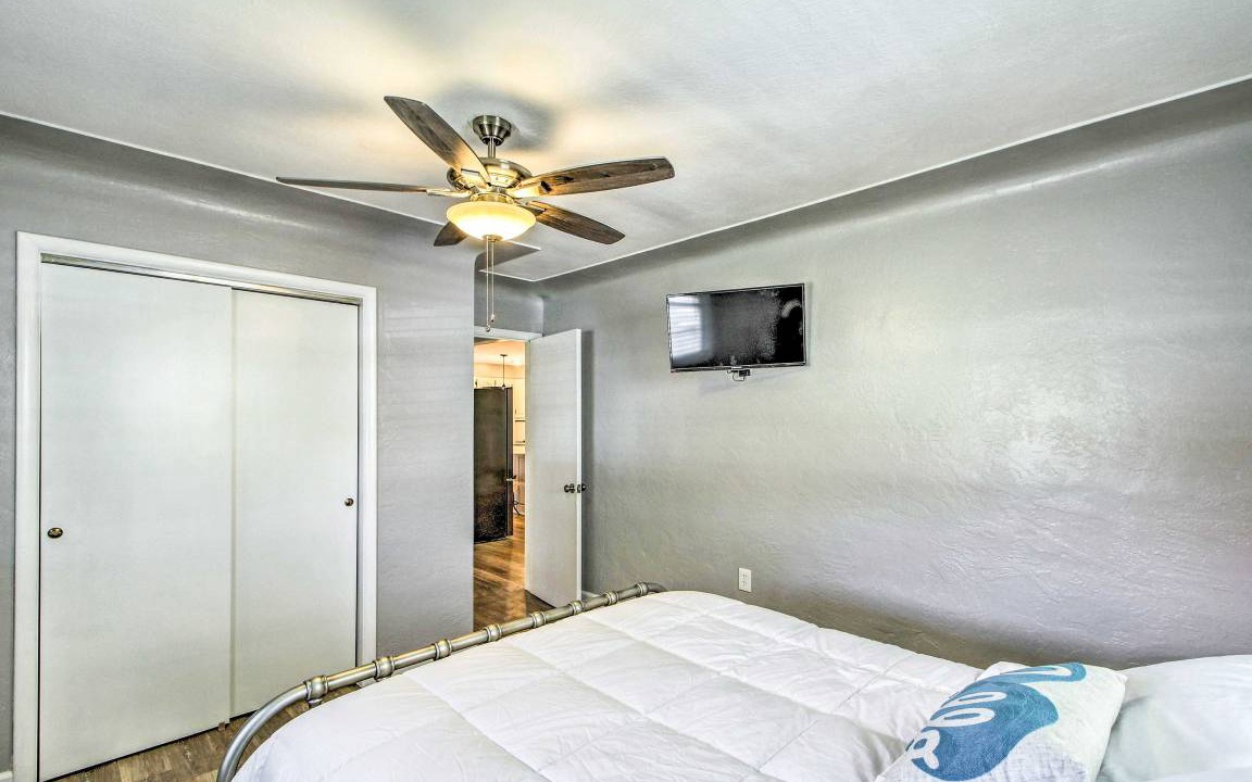 Photo of Bedroom in Lakeview