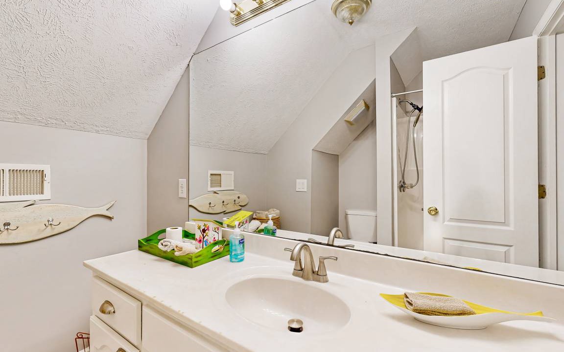 Photo of Bathroom in Iuka