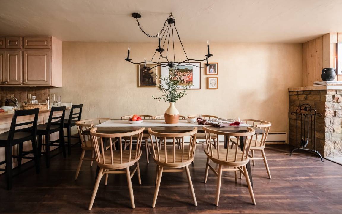 Photo of Kitchen in Four O'Clock