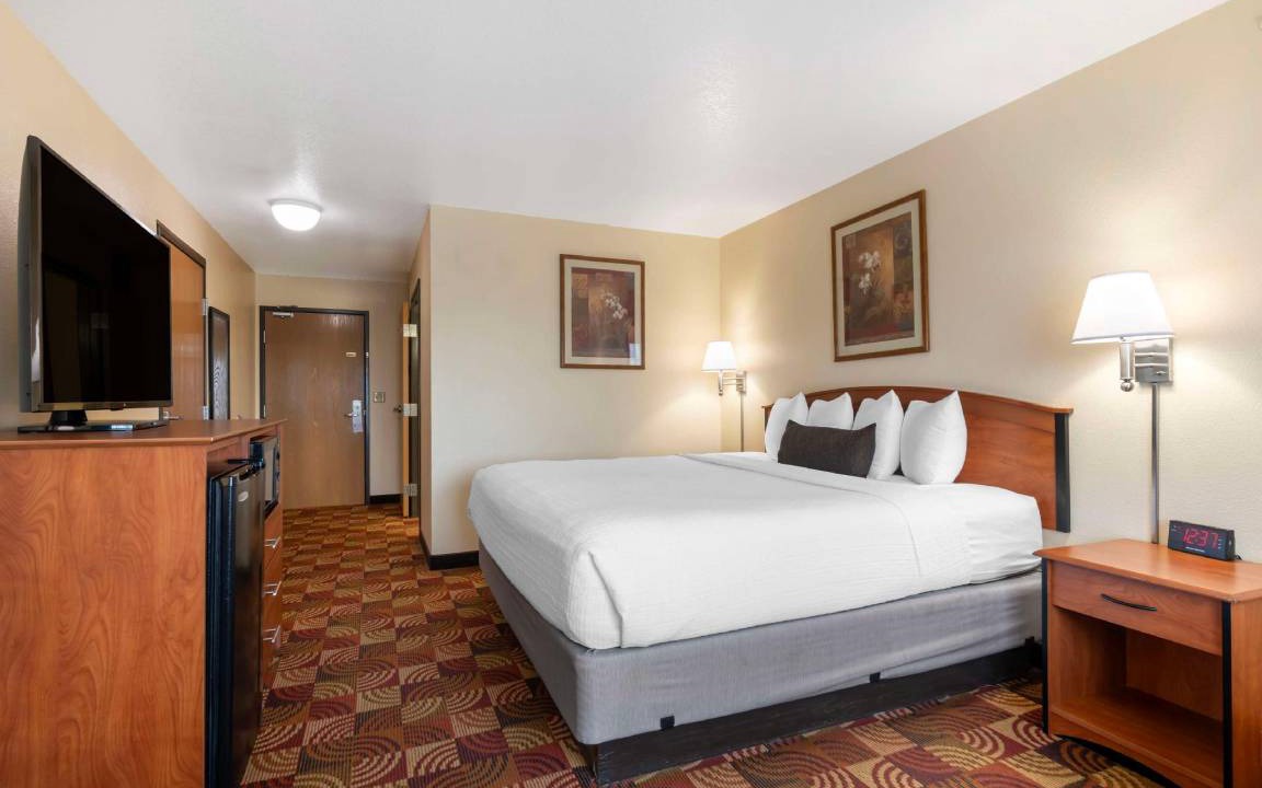Photo of Bedroom in Laramie