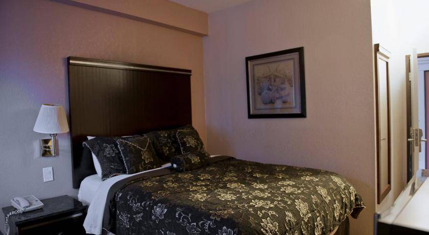Photo of Bedroom in Little Italy