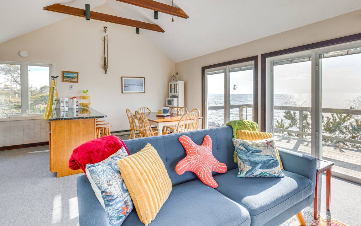 Photo of Livingroom in North Eastham