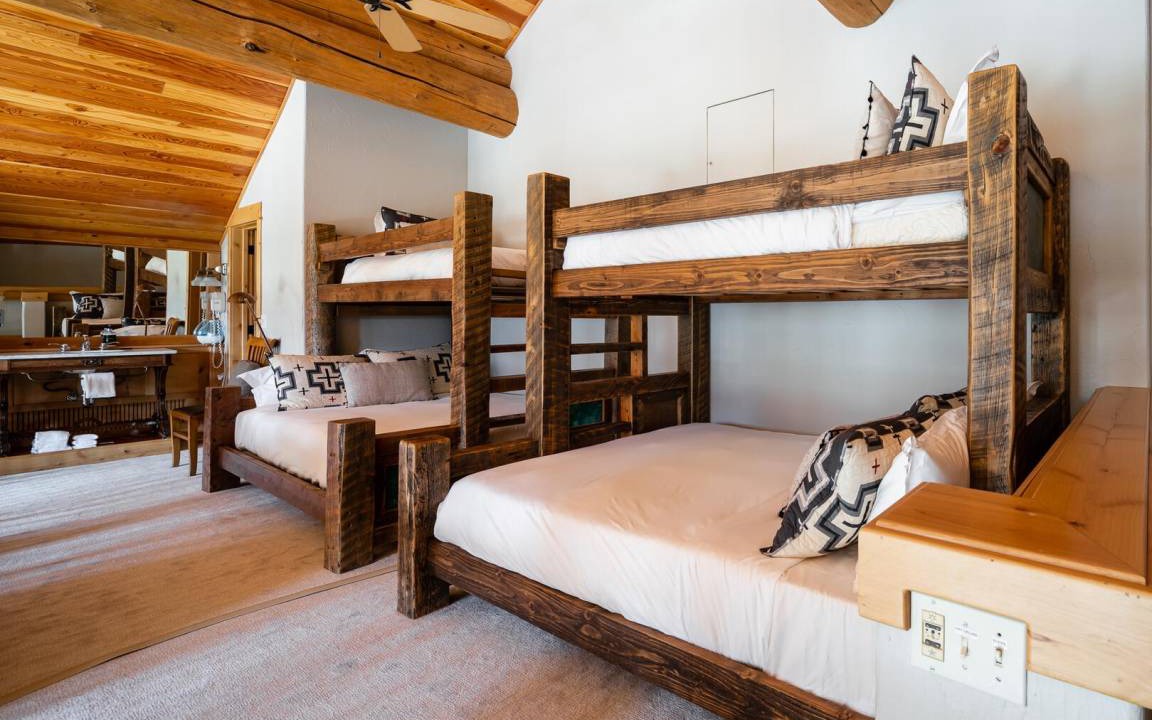 Photo of Bedroom in Saddle Ridge