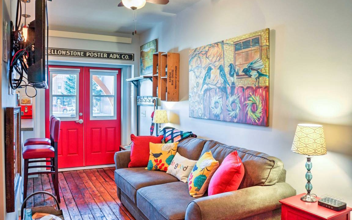 Photo of Livingroom in Livingston