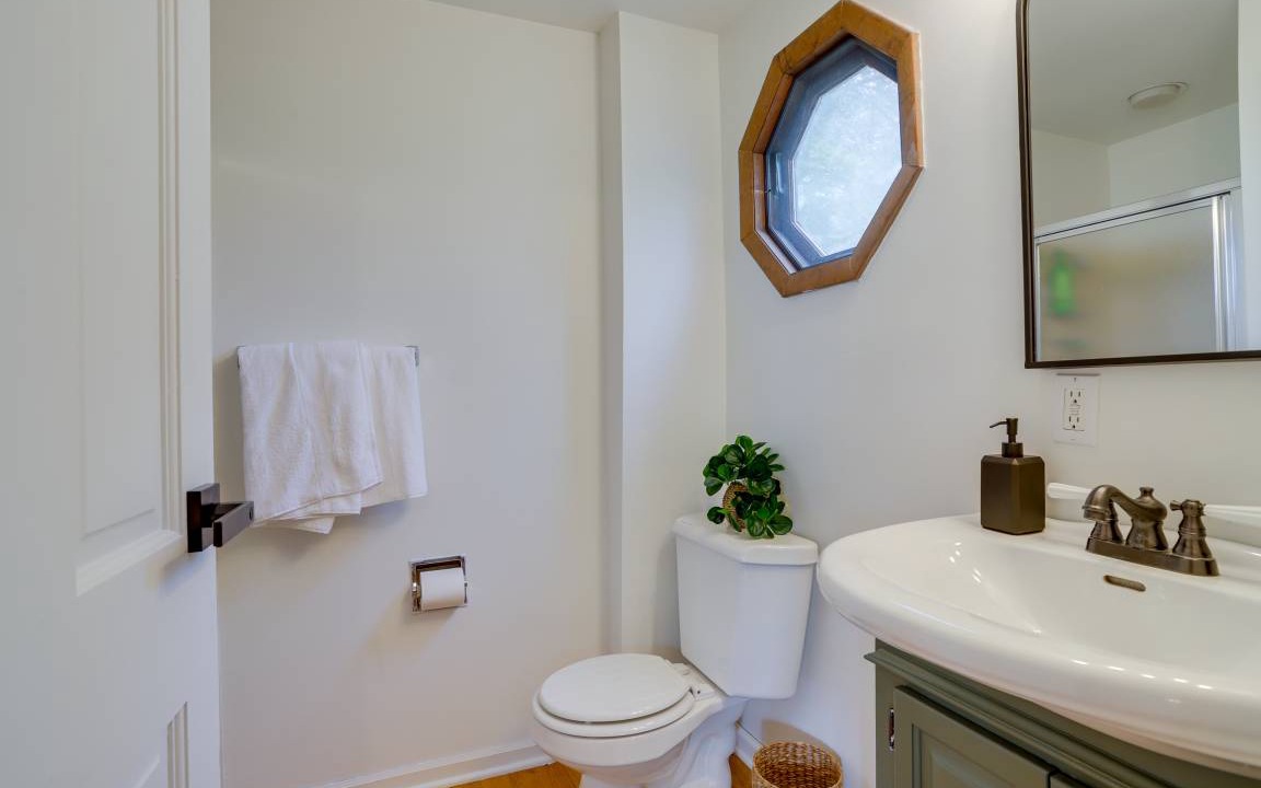 Photo of Bathroom in Sister Lakes