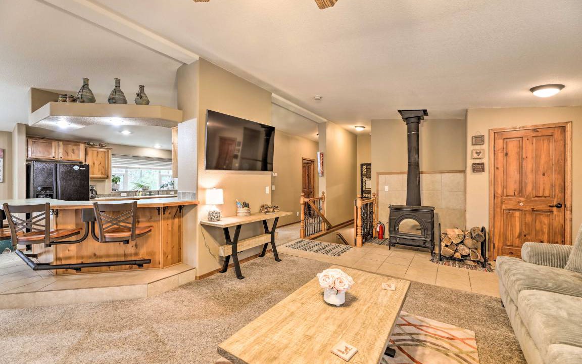 Photo of Livingroom in Irwin